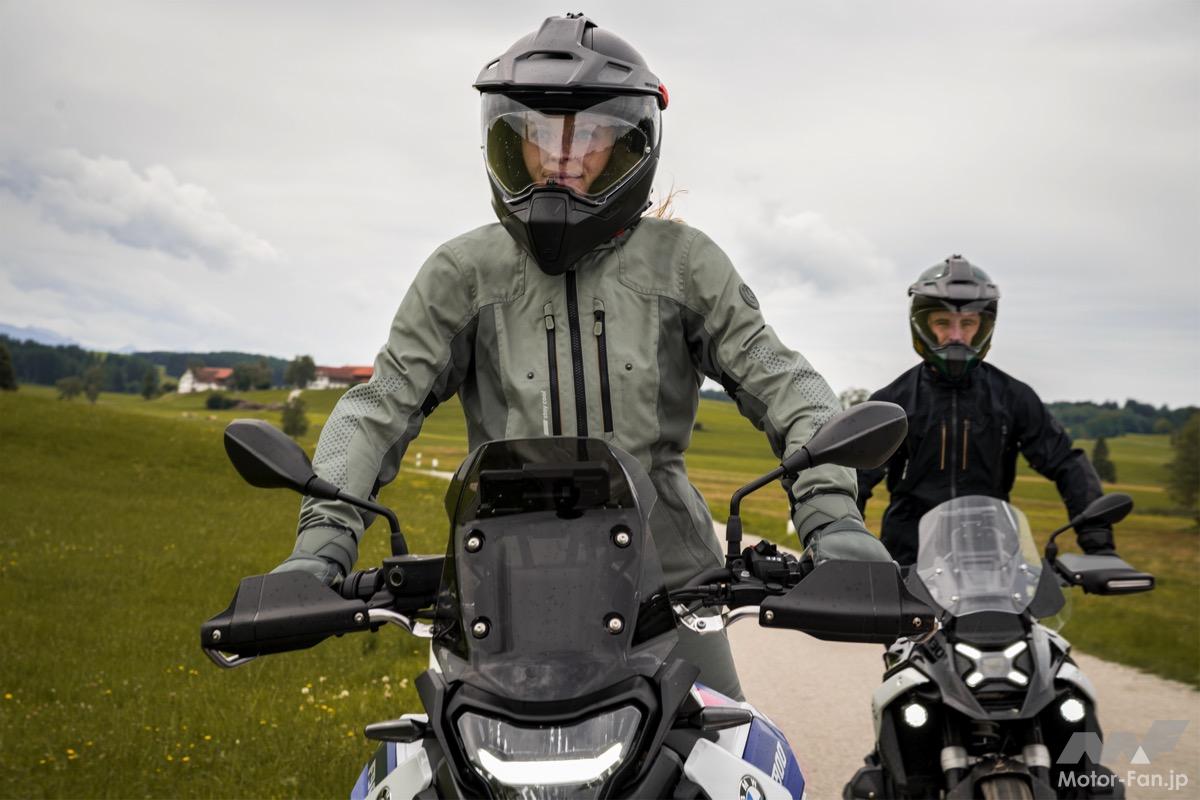 BMW Motorradが2026年ウェアコレクションを欧州で発表｜安全性と 
