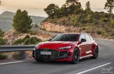 アウディスポーツ初のPHEVスポーツ「RS5アバント」と「RS5セダン」発表