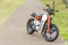カブにTZR50Rの足周りを移植なんてアリ!?自作でもここまでやれるから