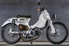 70年代の“カモメカブ”が化けた！72本スポークのホイールやセンター