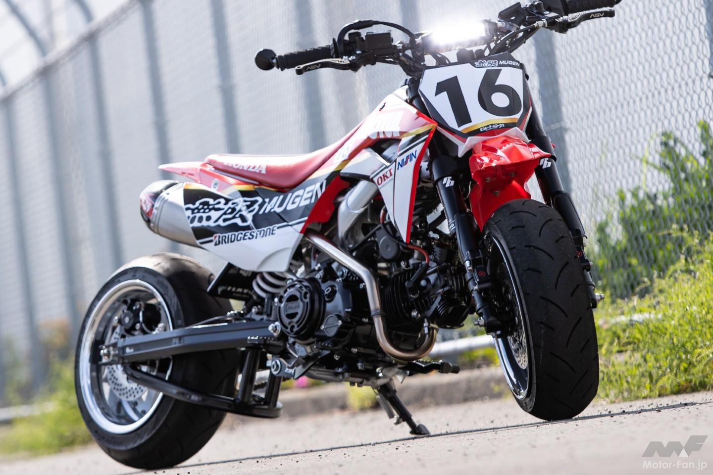 CRF110Fにグロム用エンジンをスワップし、公道仕様へ仕上げた超本気 CRF110Fにグロム用エンジンをスワップし、公道仕様へ仕上げた超本気