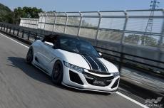 NSX風アレンジでスポーティテイスト全開！」スパルタンな印象を高める