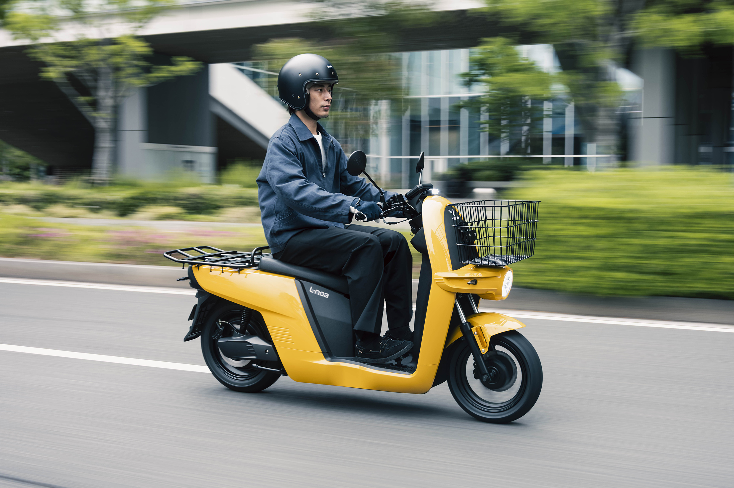 配達現場の“新しい足”になる、電動バイク「L-noa」が挑むラスト