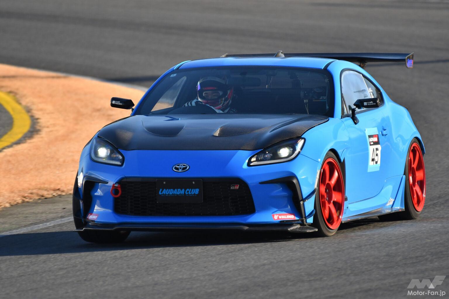 筑波スーパーバトル参戦を目指し車両を修復中 ラウダダ・カンパニーZN8