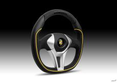 MOMOステアリングの新作『GT50 2.0』まもなく販売開始 艶消し黒の