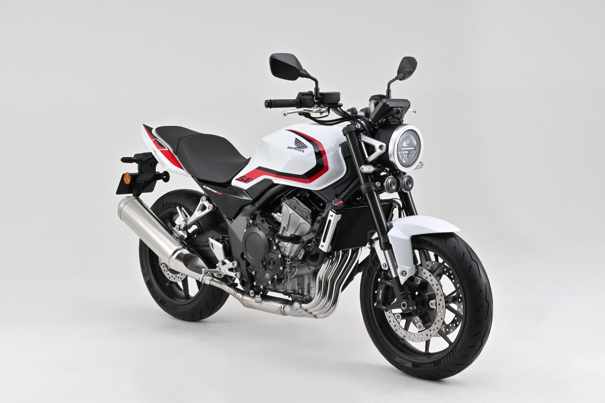 デイトナ、2026年型CB400 SUPER FOUR E-Clutch／CBR400R FOUR E-Clutch