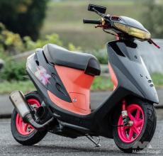 ノーマルの面影を残して前後ホイールをアルミ化するなどカスタマイズ