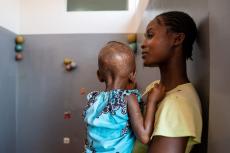 子どもたちを襲う栄養失調とマラリア　アンゴラ、長期的な予防のために必要なこととは