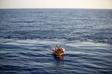 「彼は静かに海に消えた」 欧州を目指し、命がけで地中海を渡る10代の少年たち