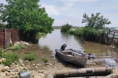 ウクライナ：ダム決壊から1年　洪水被害を受けた村は今