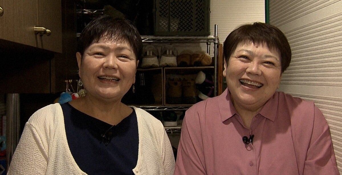 瓜二つの女性を“生き別れの双子”だと信じて…40年親交続けた2人がDNA鑑定へ