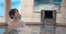 元HKT48朝長美桜、“圧倒的な映像美”で千葉・鴨川を温泉旅