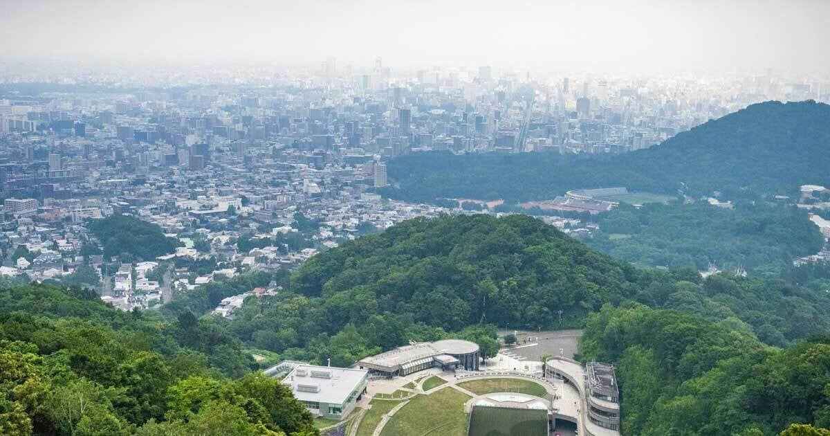 札幌の「穴場スポット」で夜景! 世界唯一の場所で王侯貴族の気分を味わう