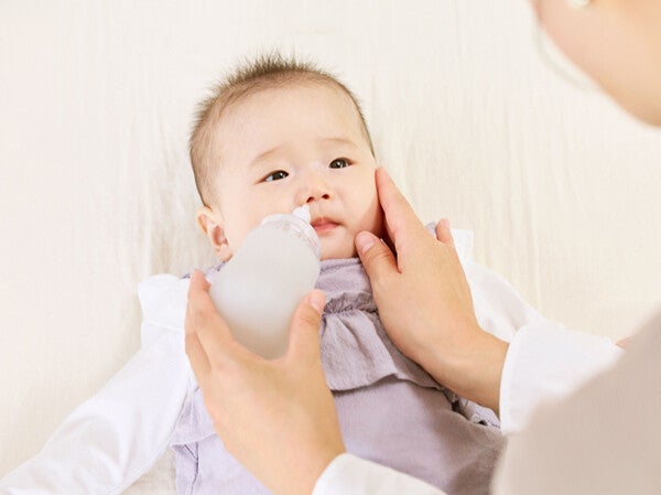 ピジョンから片手で赤ちゃんの鼻水吸引ができる「手動鼻吸い器 シュポットポンプ」登場 - 小児科医監修、分解してまるごと洗浄OK、軽量コンパクト