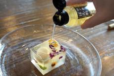 「透明醤油」のフンドーダイが「透明すぎる 料理店」レシピを公開 - 猛暑に涼やかな家庭料理の提案へ