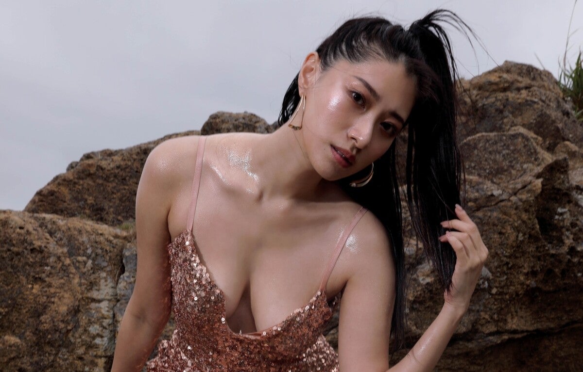 染谷有香、通算4作目のヘアヌード写真集は「欲深い表情を」