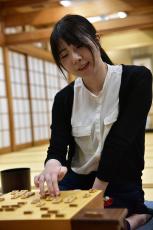 角捨てからの読み切りフィニッシュ　西山女流三冠が圧巻の終盤力で好発進　棋士編入試験第１局