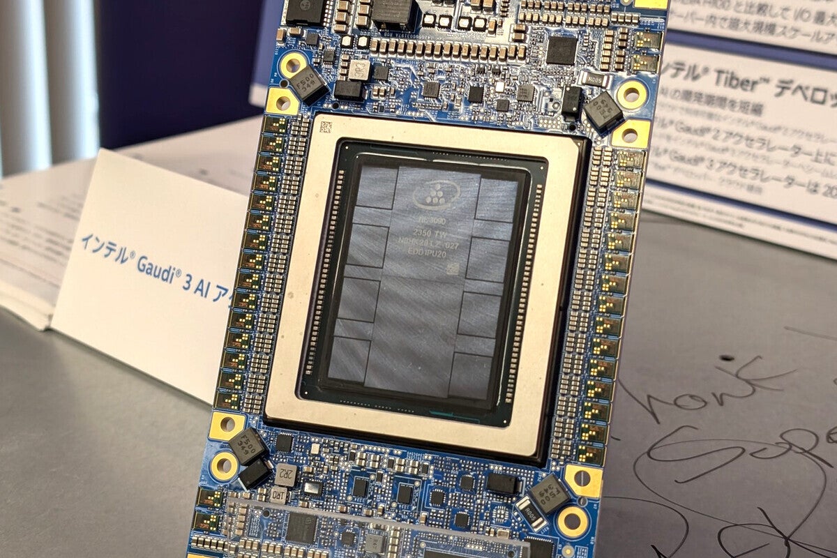 「Intel Gaudi 3」が正式発表、実機を見てきた。PCIeカード版も投入して小規模利用にもアピール