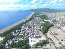 和歌山県美浜町が誇る景勝地「煙樹ヶ浜」の魅力、松林の保全に役立つふるさと納税返礼品とは?