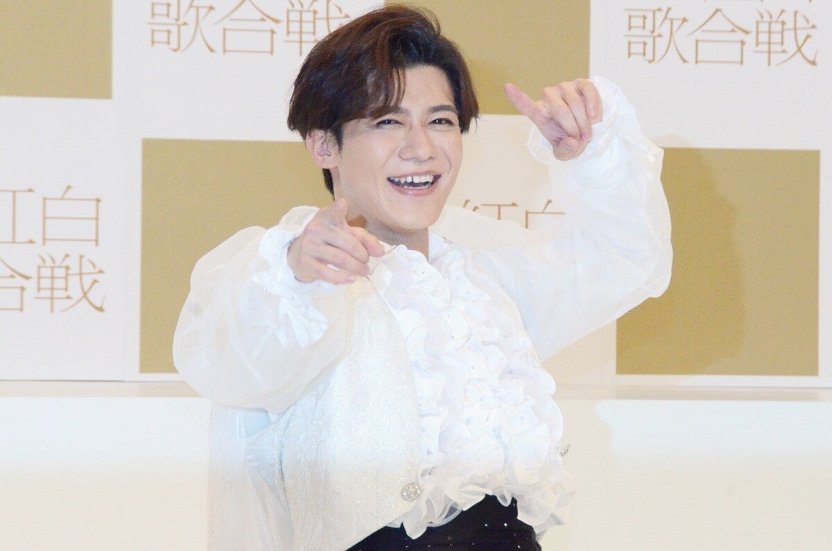 新浜レオン、紅白初出場に意気込み「頑張レオン!」 会見で何度も“膝スラ”披露