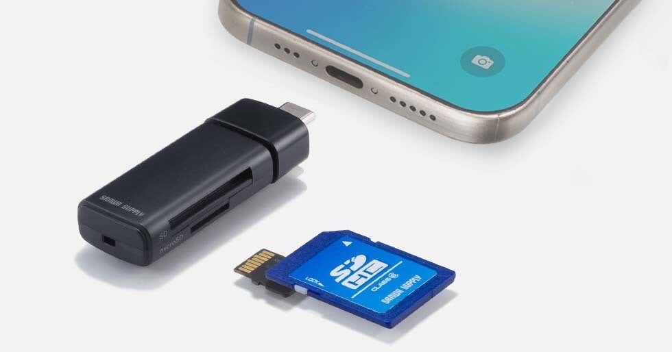 iPhoneでmicroSD/SDカードが使える！　USBメモリー型のカードリーダー