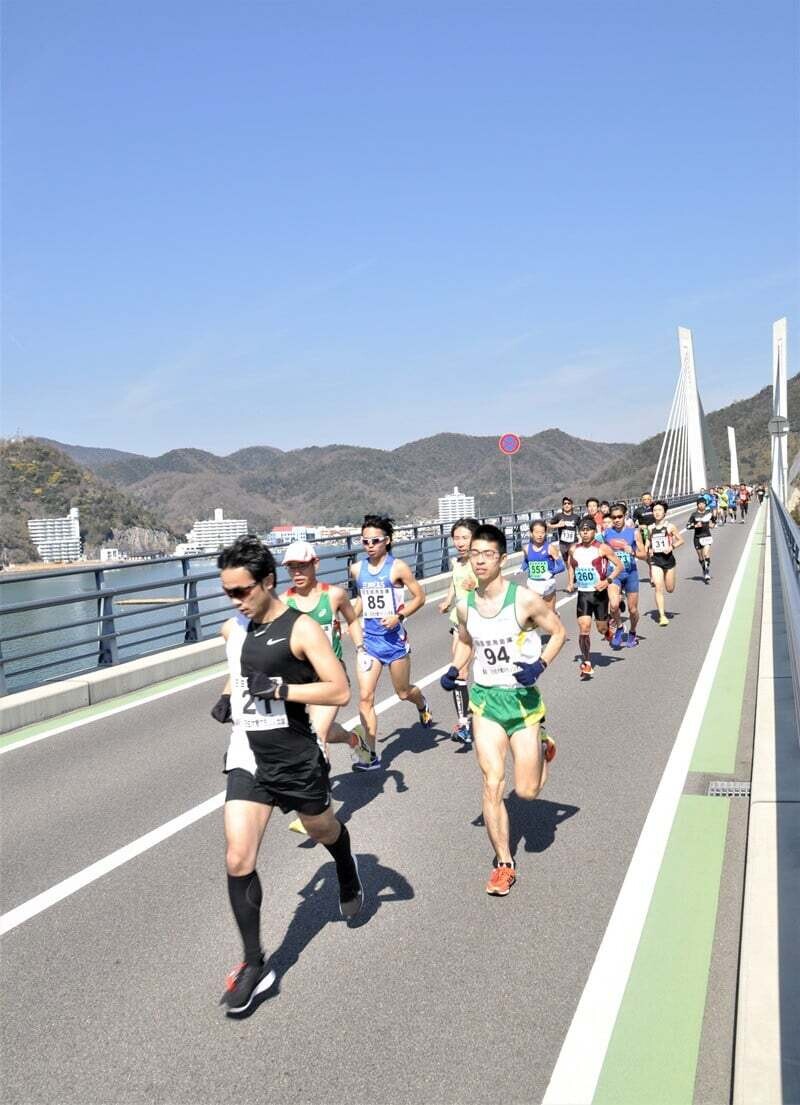 多島美を眼下に橋を駆け抜ける岡山県備前市のマラソン大会とは? 島の特産品はふるさと納税返礼品でも