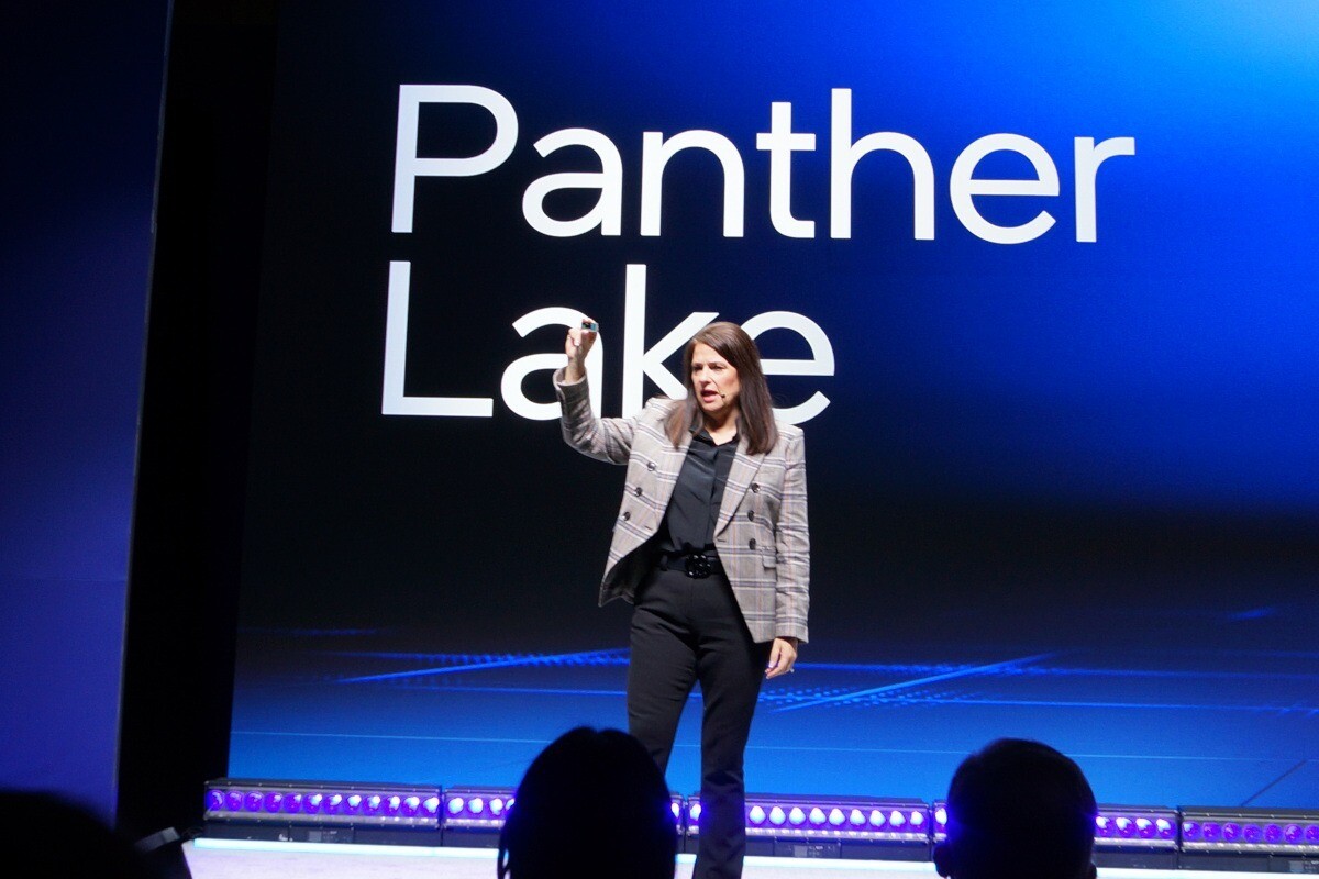 Panther Lake試作チップを手に18Aプロセスの順調さを強調、2025年内の市場投入へ - Intel暫定CEOのCES 2025講演