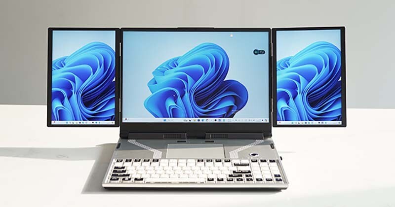 異色の3画面ノートPC、Makuakeに登場　メカニカルキーボード採用