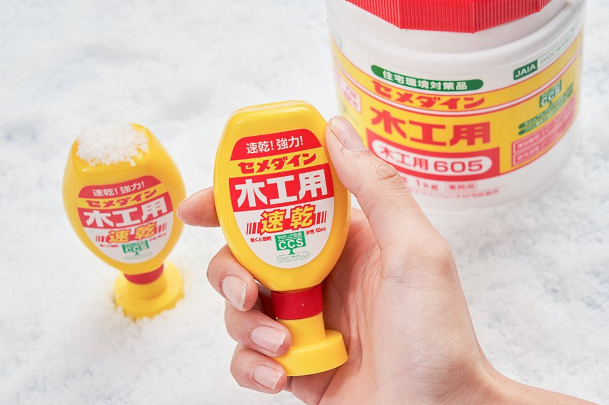 【木工用接着剤を●●にしまうのです…】セメダイン公式Xのアナウンスに衝撃走る!! -「なんですと!?」「物置においてたらアカンのか」