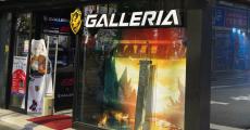 『FFVII リバース』仕様の「GALLERIA esports Lounge」にバスターソードを見に行った