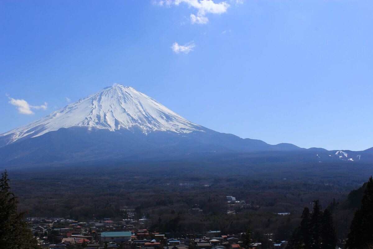 首都圏からアクセス良好! 富士に抱かれた山梨県鳴沢村での暮らしとは? 特産品はふるさと納税返礼品でも