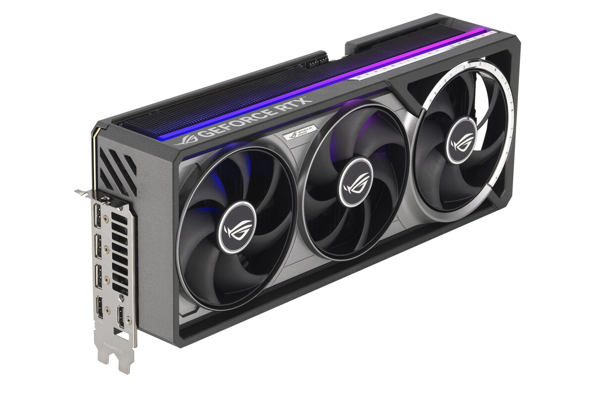 今週の秋葉原情報 - Blackwellアーキテクチャの新世代GPU「GeForce RTX 5090/5080」が発売に