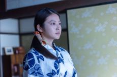 LOVE高松瞳、新ヘア披露 “猫衣装”自撮りに「破壊力すごい