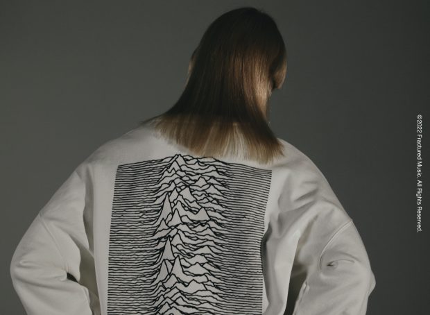 WAVEにて JOY DIVISIONの名盤アルバム「Unknown Pleasures」,「Closer」を フィーチャーしたカプセルコレクションをリリース