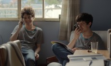 盲目の少年とその友達のひと夏の青春を描くブラジル映画