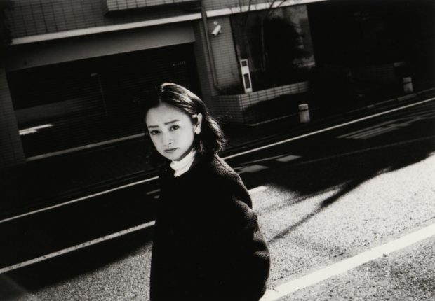 妻であり俳優「 安達祐実 」を撮り続けた写真家・桑島智輝の写真展「 我我 」福岡 UNION SODA にて開催
