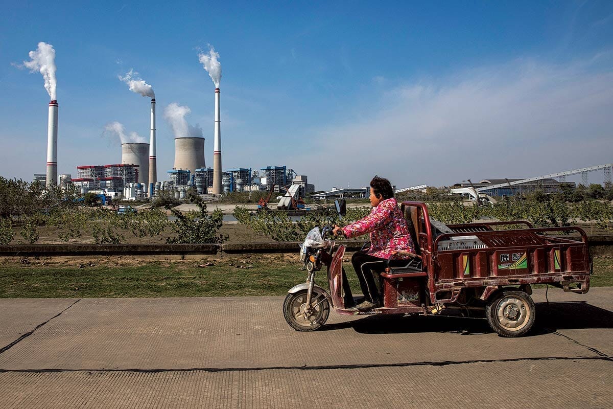 やはり「グリーン」になれない中国...経済低迷を補うため「石炭発電への投資を奨励」と研究報告書