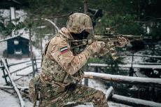 「映画化すべき！」 たった1人のロシア兵が、ウクライナ部隊を撃退する動画...ロシアでは「英雄」を絶賛する声