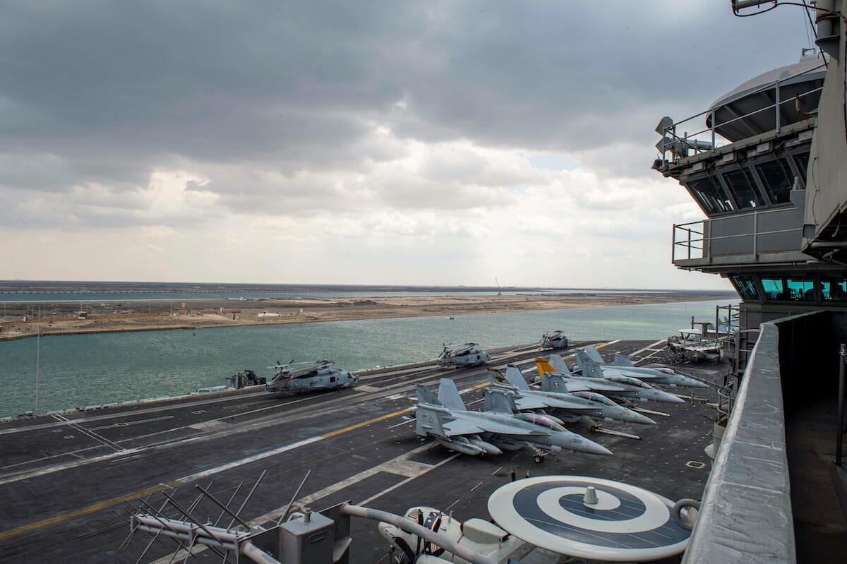 風雲急、中東に展開する米空母打撃群と最新鋭の中国海軍はどちらが強いか