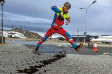 アイスランドで「大規模噴火」目前、住民約4000人が避難、かつては欧州の空が大混乱した事態も