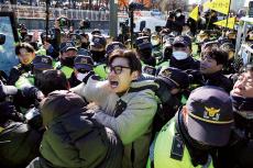 韓国の「犬食」を守れ！ 社会が「取引禁止」に傾くなか、熱い抗議活動と論争が続く