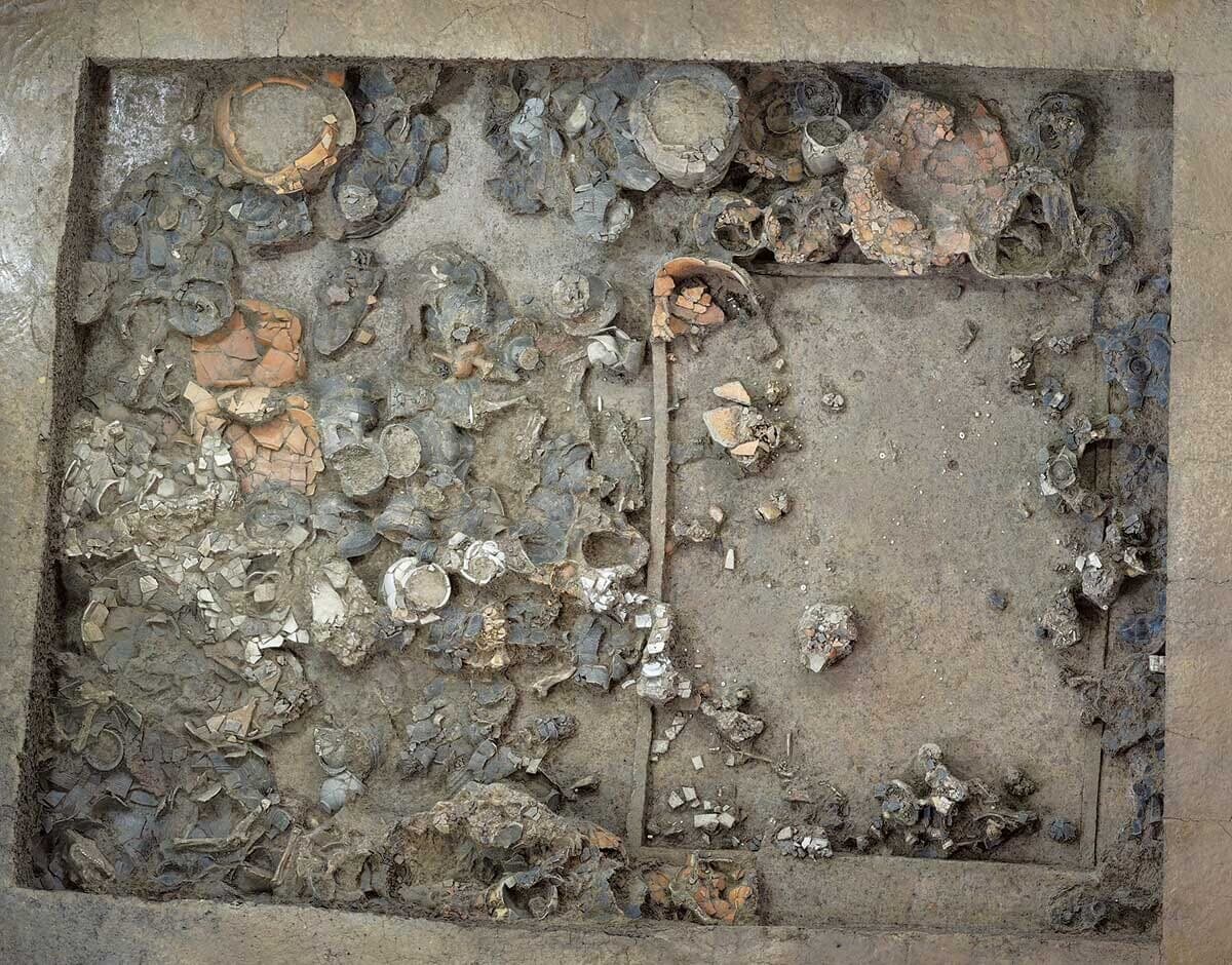 中国中部で5000年前の「初期の君主」の墓を発見先史時代の