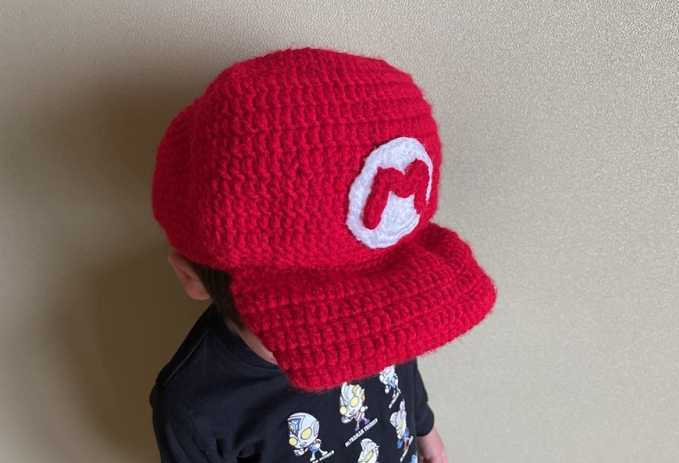 「マリオの帽子」を編んでみた！ かぎ針編みで立体的に形作り“特徴的なフォルム”を表現