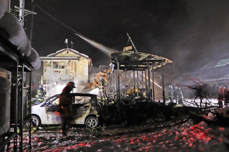 新潟上越市で住宅火災　焼け跡から1人の遺体