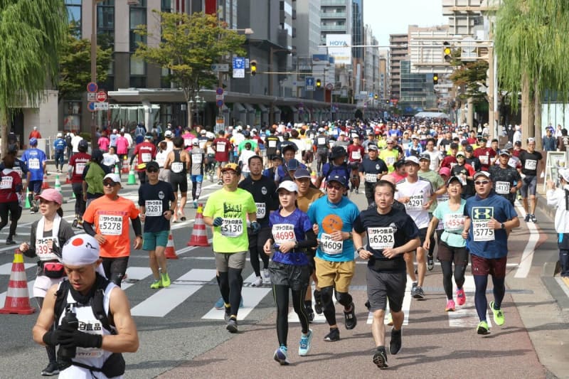2024年「新潟シティマラソン」は10月13日！40回記念し「佐渡トキマラソン」とコラボ、「W完走メダル」などの企画あっため中♪