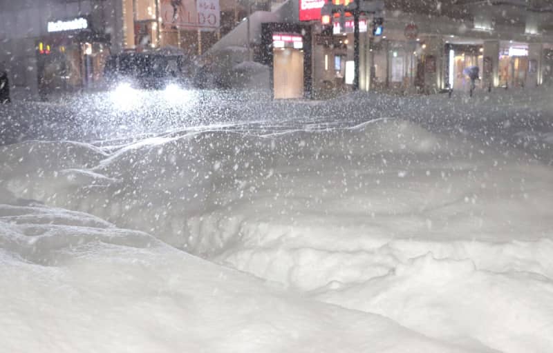 ［新潟県内大雪］新潟市に顕著な大雪情報、大規模な交通障害の恐れ…阿賀町と長岡市に災害救助法適用　上越市、村上市で人的被害も