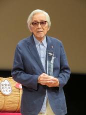 山田洋次監督、衛星放送協会賞授賞式で「お金かけて作っているドラマがなくなって悲しい」