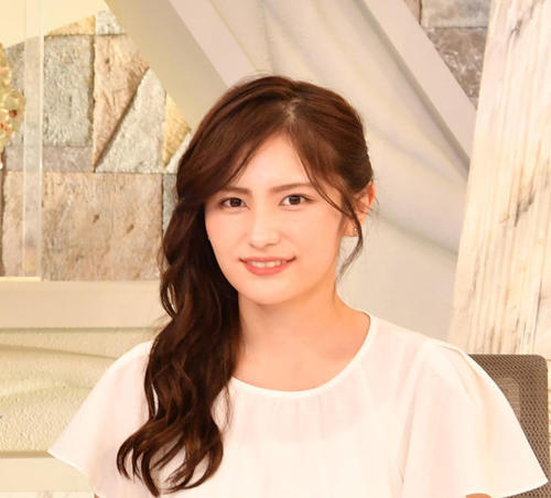電撃婚テレ東27歳女子アナが金髪コスプレ披露にＸ「宝塚転職？」「役者志願？」「ヤンキー？」
