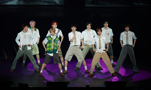 BTS後輩&amp;TEAM東京公演「最高のステージとエネルギーを」会場埋め尽くしたLUNE大歓声