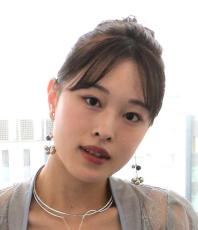 朝倉未来が発掘の24歳モデル「巨大おなか」白Ｔ妊婦写真を公開　１月に「授かり婚」公表で物議